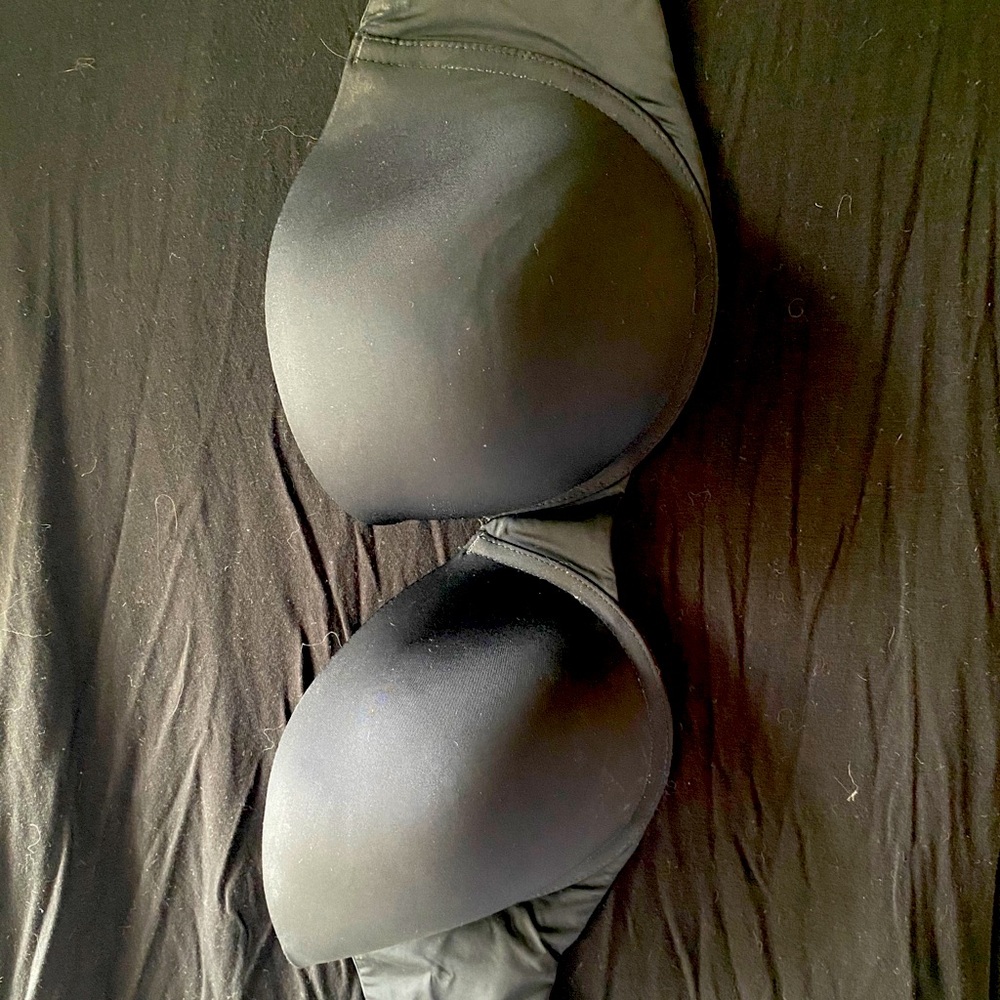 VS strapless bra